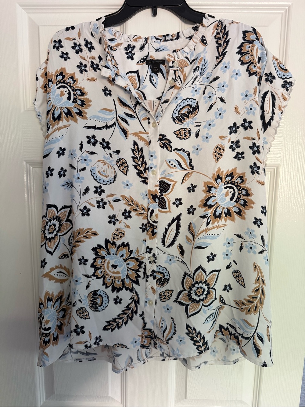 Ann Taylor Floral Button-Front Short Sleeve Blouse - White/Blue/Tan/Black